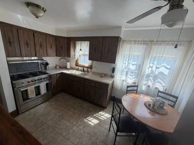 Main picture of 10724 S Drake Ave