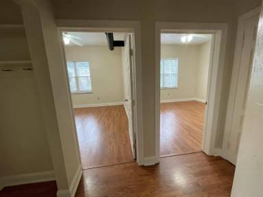 Main picture of 6727 Thomas Blvd