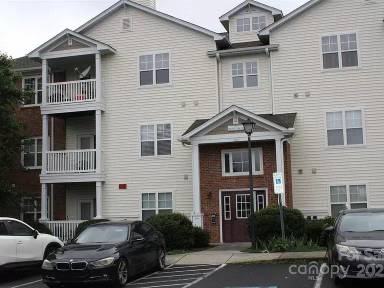 Main picture of 9823 Hyde Glen Ct