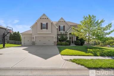 Main picture of 1324 NE Country Ln