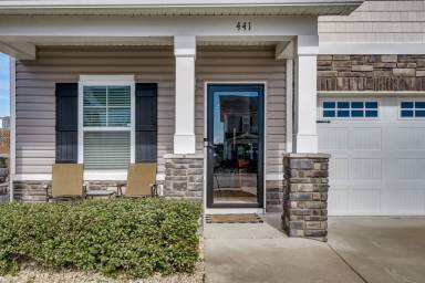 Main picture of 441 W Peaceful Pines Way
