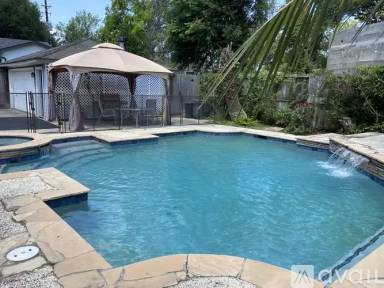 Main picture of 5232 Piping Rock Ln