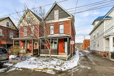 Main picture of 107 8th St