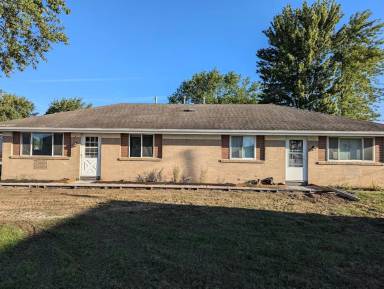 Main picture of 854 Daggett Dr Duplex