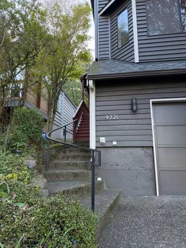 Main picture of 9721 20th Ave NE