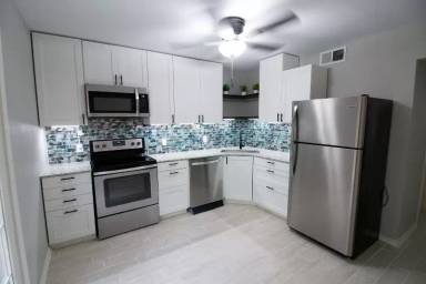 Main picture of 114 Scofield Ave
