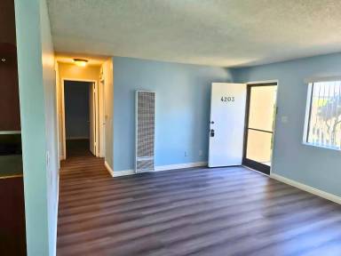 Main picture of 4201-4207 Farquhar Ave