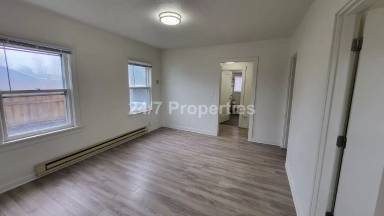 Main picture of 2516 10th Ave