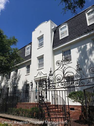 Main picture of 103 Logan St