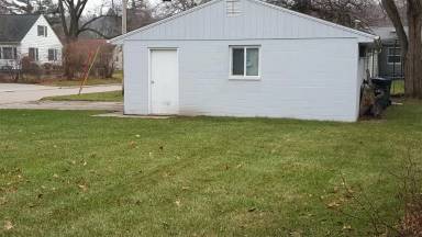 Main picture of 400 30th St SE