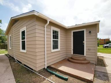 Main picture of 429 18th Ave N