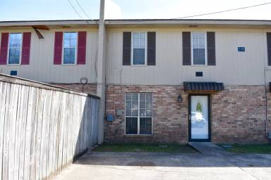 Main picture of 216 Rials Dr