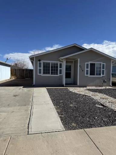 Main picture of 2710 Acero Ave