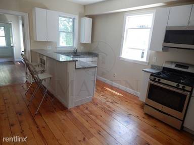 Main picture of 343 Beacon St