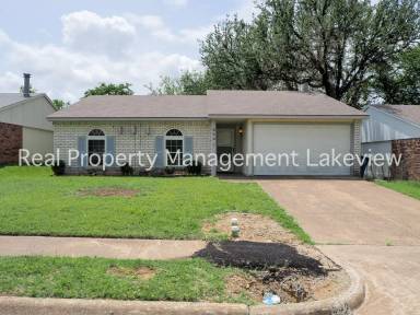 Main picture of 534 Oldbridge Dr