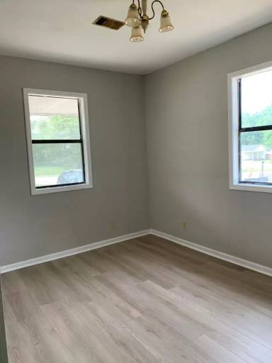 Main picture of 1320 W Huntington Ave