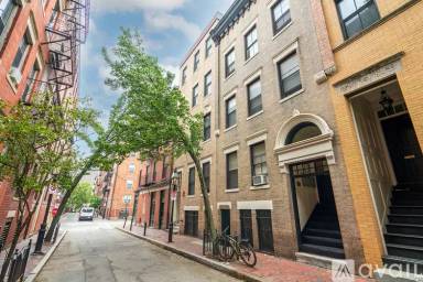Main picture of 98 Myrtle St