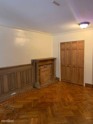 Main picture of 120 Bainbridge St
