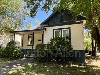 Main picture of 114 Clingman Ave