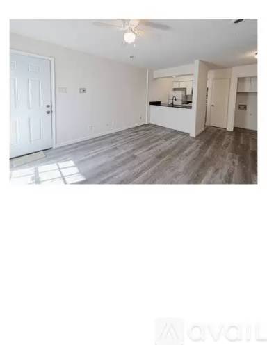 Main picture of Royal Lane Highlands Condominium