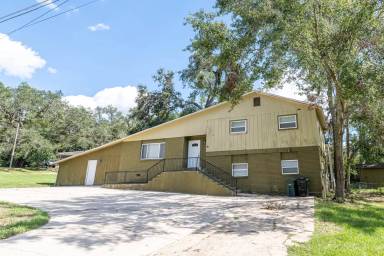 Main picture of 201 N Lipona Rd