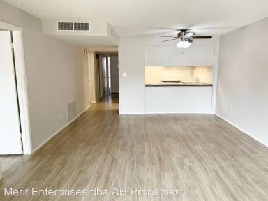 Main picture of 11042 N 28th Dr