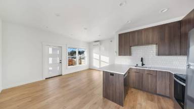 Main picture of 2126 32nd St