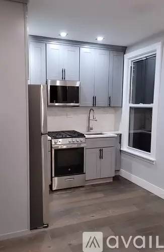 Main picture of 393 Logan St