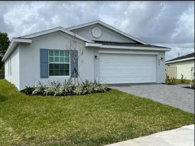 Main picture of 626 Dockside Dr SW