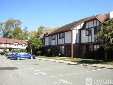 Main picture of 1810 Ashborough Rd SE