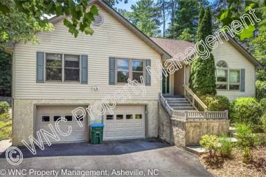 Main picture of 11 Tiffany Ln