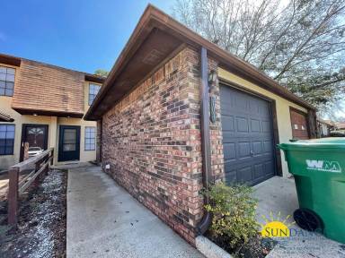 Main picture of 38 11th St