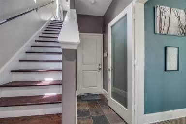 Main picture of 2718 Dallas St