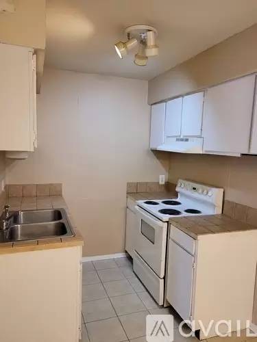 Main picture of The Chateau Tigerland Apartments, LLC