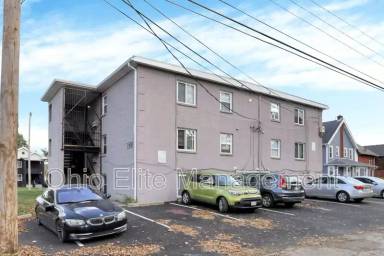 Main picture of 1581 E Mound St