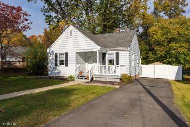 Main picture of 2820 Overton Rd