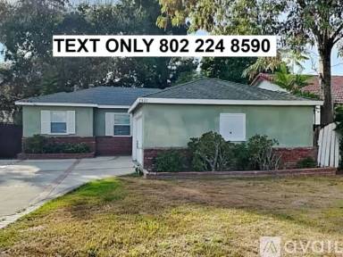 Main picture of 6941 Newcastle Ave