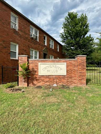 Main picture of 1205 Classen Blvd