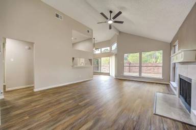 Main picture of 8418 Mosshang Ct