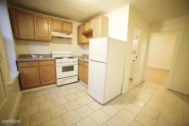 Main picture of 327 Baldwin Ave