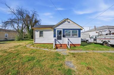 Main picture of 402 Heffelfinger Ave