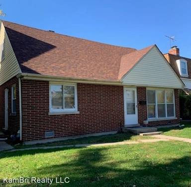 Main picture of 16122 Wolcott Ave