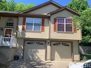 Main picture of 100 W Sierra Dr