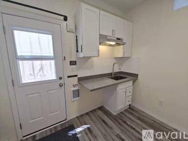 Main picture of 655 Freesia Dr