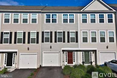 Main picture of 8322 Heritage Crossing Ct