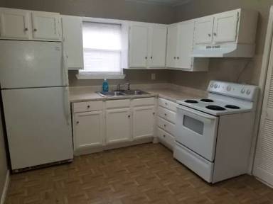 Main picture of 5404 Market St