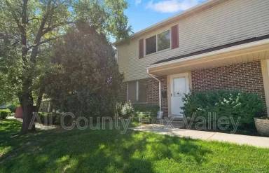 Main picture of 1723 Queensbury Cir