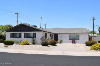 Main picture of 3202 N 63rd St