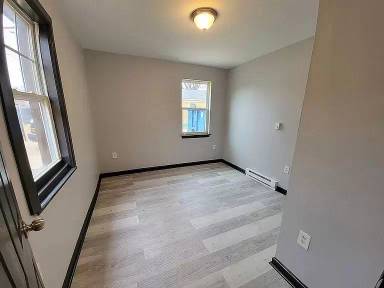 Main picture of 1680 Kansas St
