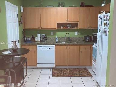 Main picture of 12820 SW 43rd Dr